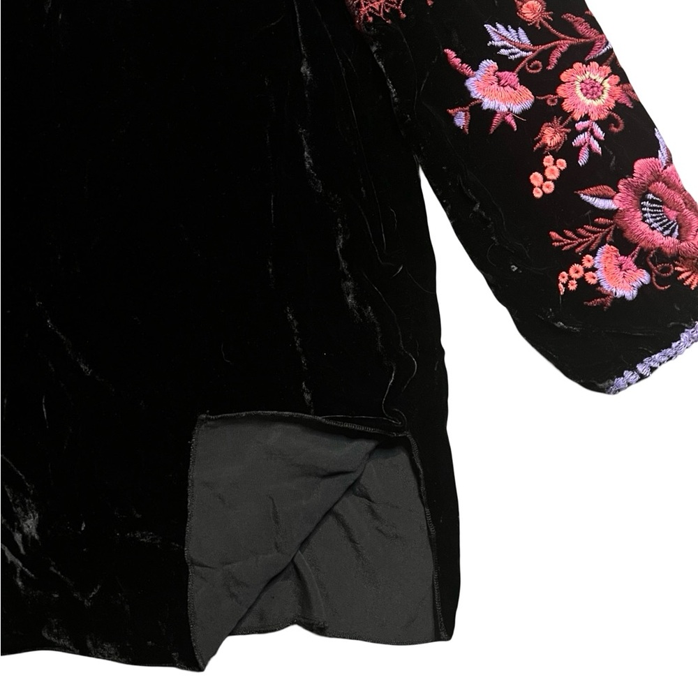 Johnny Was Velvet Embroidered Top XS – Black Floral Boho Blouse - Picture 7 of 8